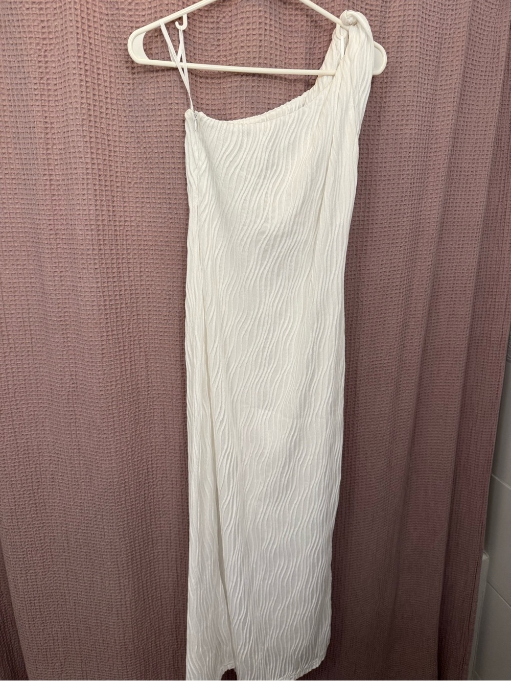 Lulu's aristea Textured one shoulder midi dress